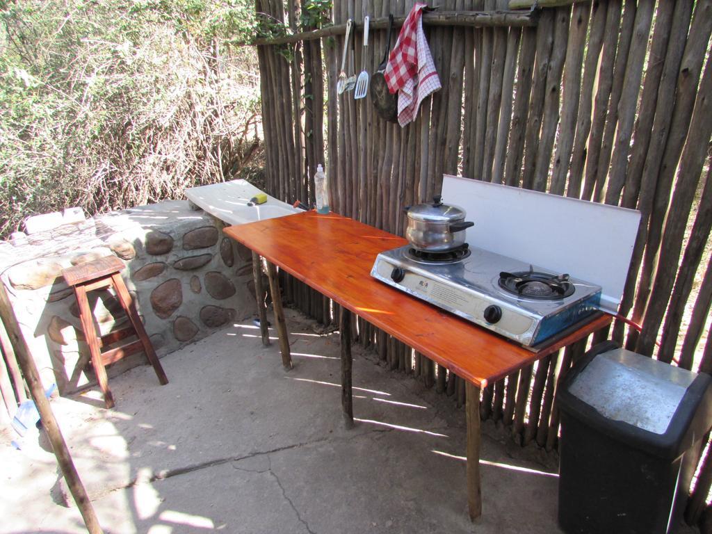 Amanzimlotzi Riverside Bush Camp Hoedspruit Exterior photo